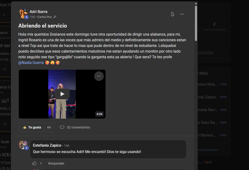 Publicación de un estudiante recibiendo acompañamiento en la comunidad de DOXA